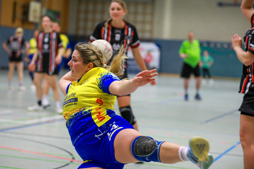 SVN_MTVDinslaken_250426_070 | Bildergalerie von Sport-Ereignissen aber auch von weiteren spannenden Dingen - nicht nur vom Niederrhein. In Anlehnung an den bekannten Spruch von Hanns Dieter Hüsch heißt das Motto: "Niederrhein ist überall".  - Realisiert mit Pictrs.com
