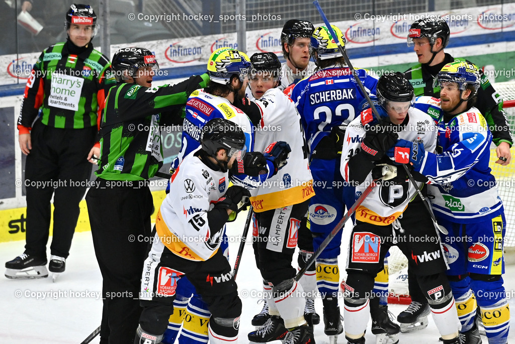 EC IDM Wärmepumpen VSV vs. Pioneers Vorarlberg | #16 Kevin Hancock EC VSV, #15 Mark Mußbacher Pioneers Vorarlberg, RIECKEN SIMON Referee, ZGONC GASPER JAKA Referee, #22 Nikita Scherbak EC VSV, #8 Maximilian Rebernig EC VSV, EC IDM Wärmepumpen VSV vs. Pioneers Vorarlberg, EC IDM Wärmepumpen VSV vs. Pioneers Vorarlberg am 22.02.2026 in Villach (Stadthalle Villach), Austria, (Photo by Bernd Stefan)
