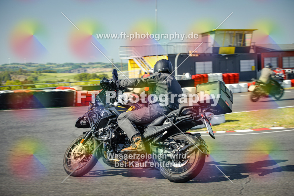 OBK_Mai_Justin_Uwe-10407 | Hier findet Ihr Bilder von Touristenfahrten auf der Nürburgring Nordschleife oder von anderen Veranstaltungen die ich besucht habe. Viel Spass beim Durch Schauen 