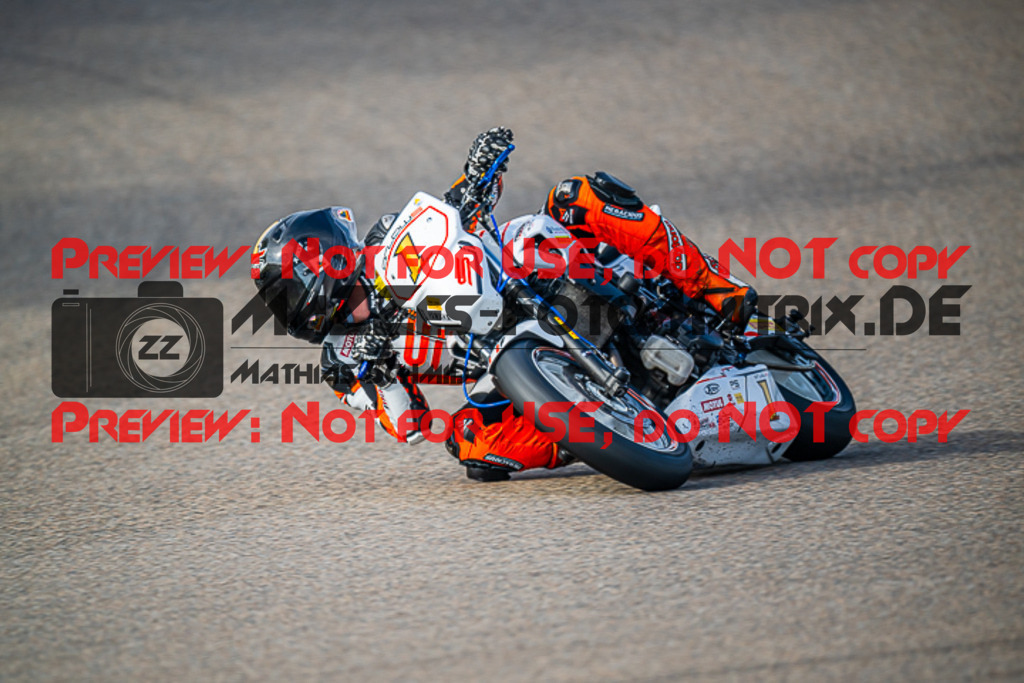 MaZZes_Fotomatrix_20230513_6007705_0260 | TWIN CUP