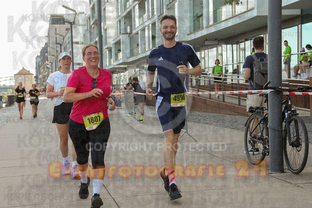 250920_1456_EX1_8282 | Sportfotografie im Rhein-Sieg Kreis, Köln, Bonn, NRW, Rheinland Pfalz, Hessen, etc. Unser Tätigkeitsfeld umfasst den Laufsport vom Volkslauf über den Marathon, Duathlon, Triathon bis zum Ultralauf wie Kölnpfad Ultra oder Schindertrail.