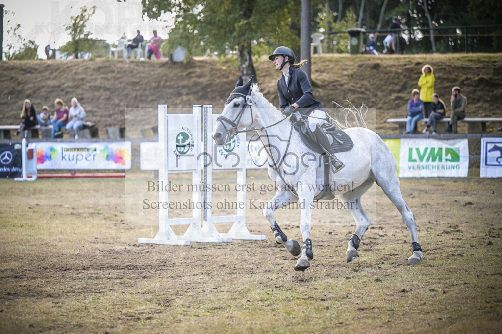 DOS_0521 | Entdecke hochwertige Reitturnierfotos von Foto Oger. Professionell, emotional und authentisch – jetzt Lieblingsmomente im Shop bestellen.Deutschlandweite Turnierfotografie. - Realisiert mit Pictrs.com