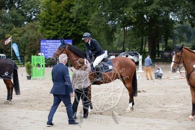 2B4A2560 | pixelfaenger - Realisiert mit Pictrs.com