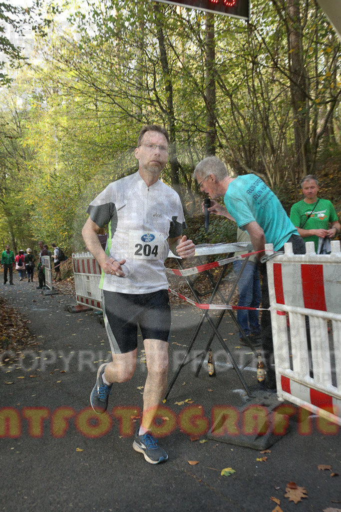 221030_1335_EX1_8075 | Sportfotografie im Rhein-Sieg Kreis, Köln, Bonn, NRW, Rheinland Pfalz, Hessen, etc. Unser Tätigkeitsfeld umfasst den Laufsport vom Volkslauf über den Marathon, Duathlon, Triathon bis zum Ultralauf wie Kölnpfad Ultra oder Schindertrail.