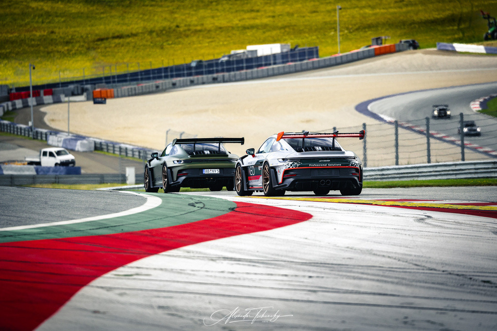R6PZ2777 _Alexander Tschuncky | Entdecken Sie die faszinierende Welt von Alexander Tschuncky Arts: Kreative Fotografie, atemberaubende Automobilkunst und hochwertiger Bilderdruck. Lassen Sie sich inspirieren! - Realisiert mit Pictrs.com