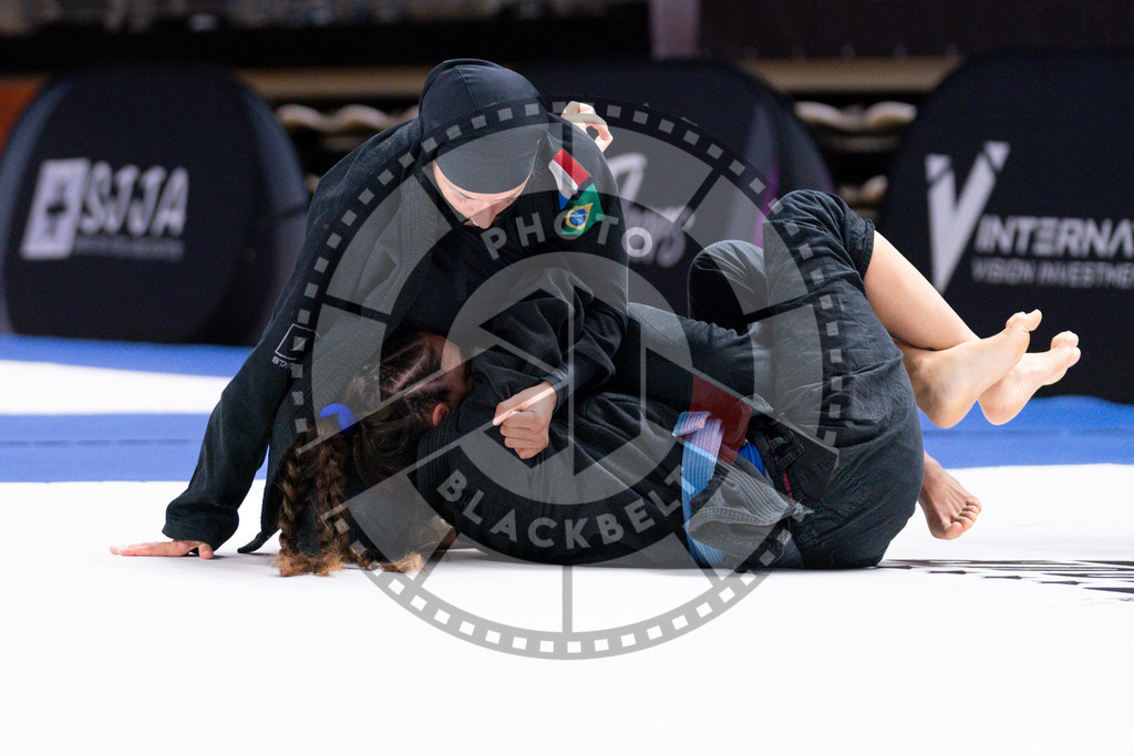 20241013PBB0360 | Athletes compete during the AJP Tour Europe Continental Jiu-Jitsu Amateurs & Masters Championship on October 13, 2024 in Almere near Amsterdam, Netherlands. © Chiara Dazi / photoblackbelt