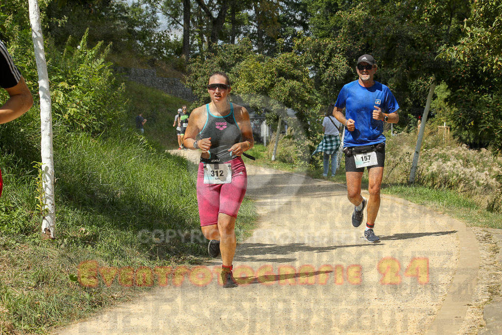 250824_1334_EX1_2869 | Sportfotografie im Rhein-Sieg Kreis, Köln, Bonn, NRW, Rheinland Pfalz, Hessen, etc. Unser Tätigkeitsfeld umfasst den Laufsport vom Volkslauf über den Marathon, Duathlon, Triathon bis zum Ultralauf wie Kölnpfad Ultra oder Schindertrail.