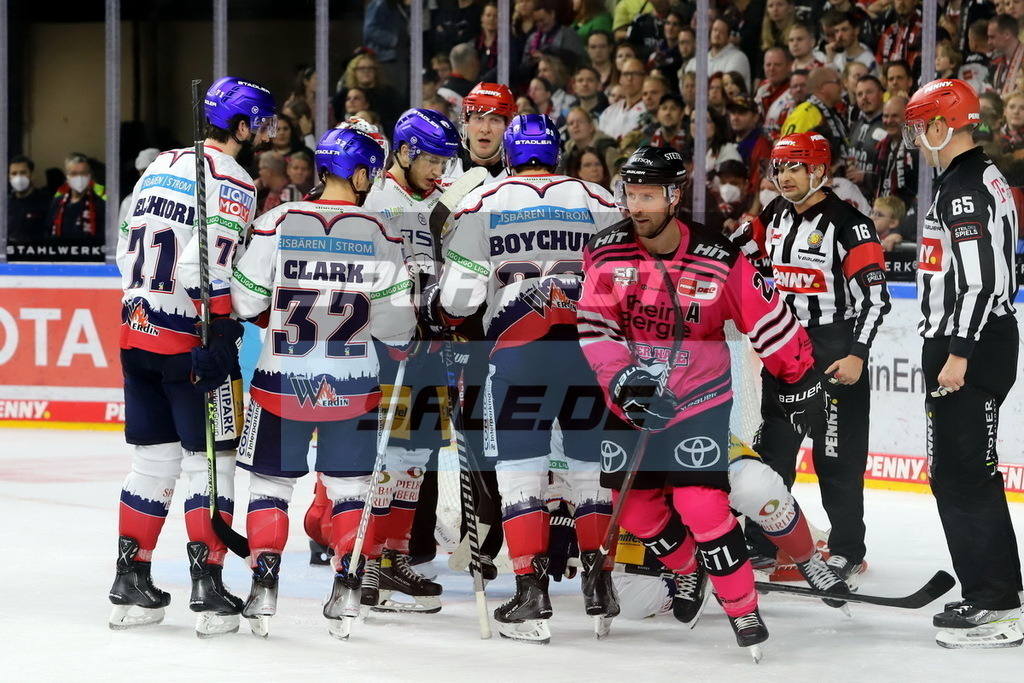 Kölner Haie - Eisbären Berlin | Kölner Haie - Eisbären Berlin - Realisiert mit Pictrs.com