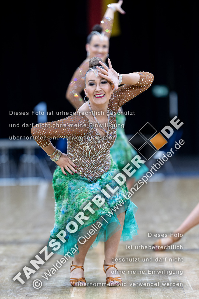 20240310-00510 | Hier finden Sie Tanz Bilder vom Latein und Standard Formationen tanzen. Sportbilder vom Tanzsport. Schöne Fotos und von Weltmeisterschaft, Europameisterschaft, Bundesliga, Regionalliga, Oberliga und Landesliga sowie von GOC Stuttgart, DanceComp, WM Bremen