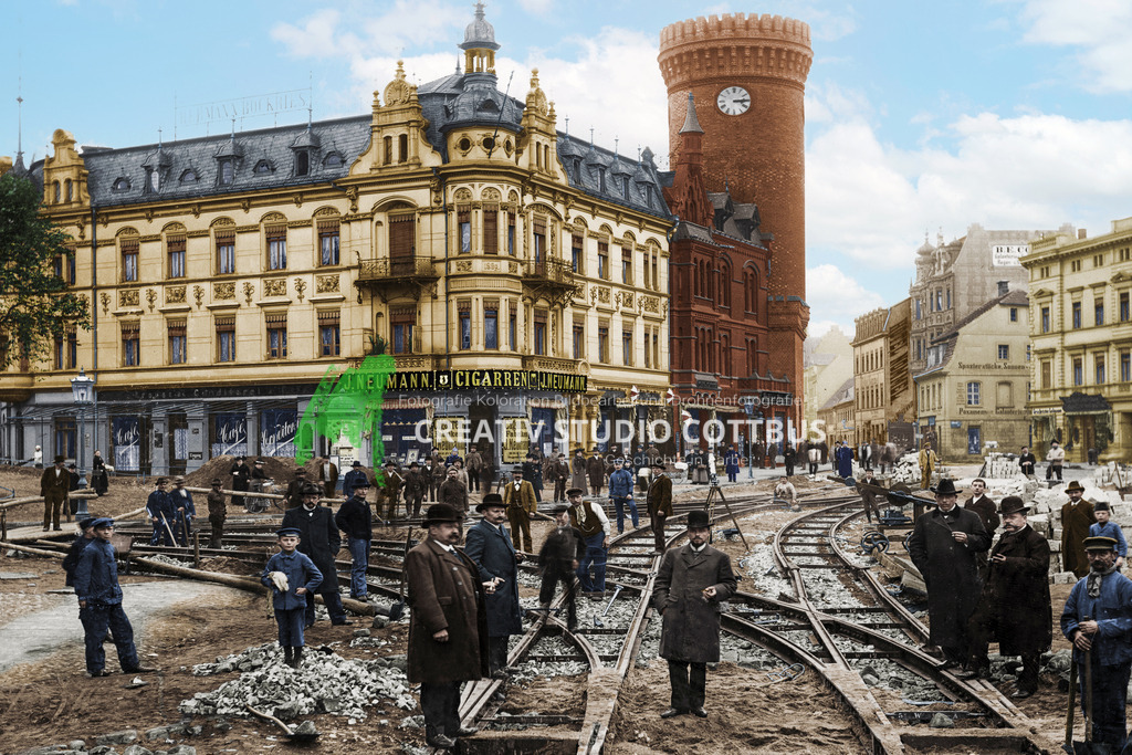 Spremberger Straße Bauarbeiten an der Straßenbahn 1902 | Cottbuser Ansichten im neuen Gewand. Alte Fotos von schwarz-weiß in Farbe. - Realisiert mit Pictrs.com