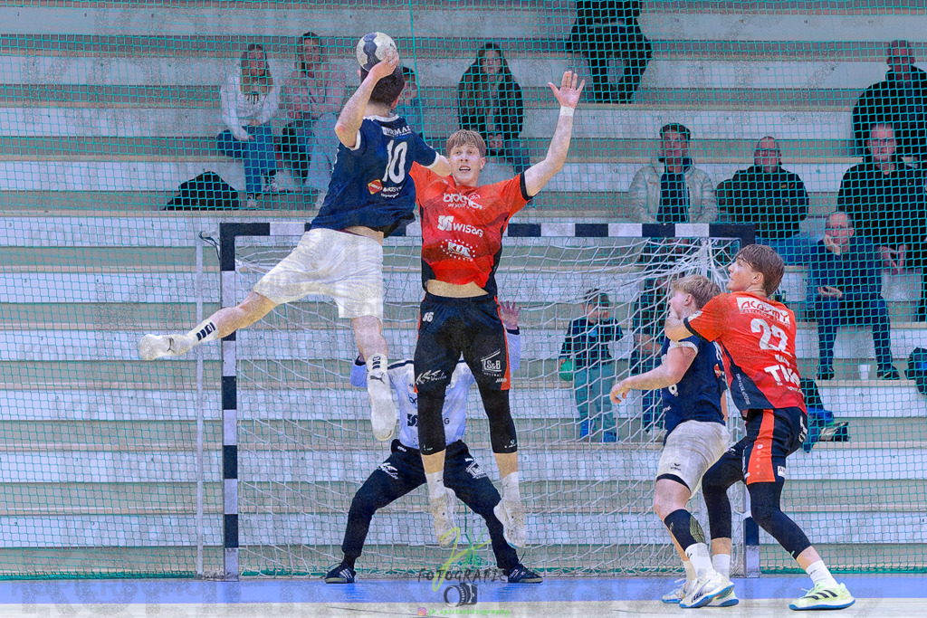 Jugendbundesliga A-Jugend; HSG Dutenhofen/Münchh. - HSG Rodgau Nieder-Roden | Jugendbundesliga A-Jugend; HSG Dutenhofen/Münchh. - HSG Rodgau Nieder-Roden am 07.12.2024 in Dutenhofen (Sporthalle Dutenhofen)Photo © 2024 - Jörg Heinrich - Realisiert mit Pictrs.com