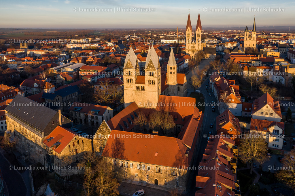 10049-50175 - Halberstädter Kirchen | Stockfoto und Bilderpool mit Bildmaterial aus Deutschland, dem Harz, Halberstadt, Quedlinburg, Wernigerode und weltweit. Qualitativ hochwertige und professionelle Fotos anschauen und kaufen. - Realisiert mit Pictrs.com