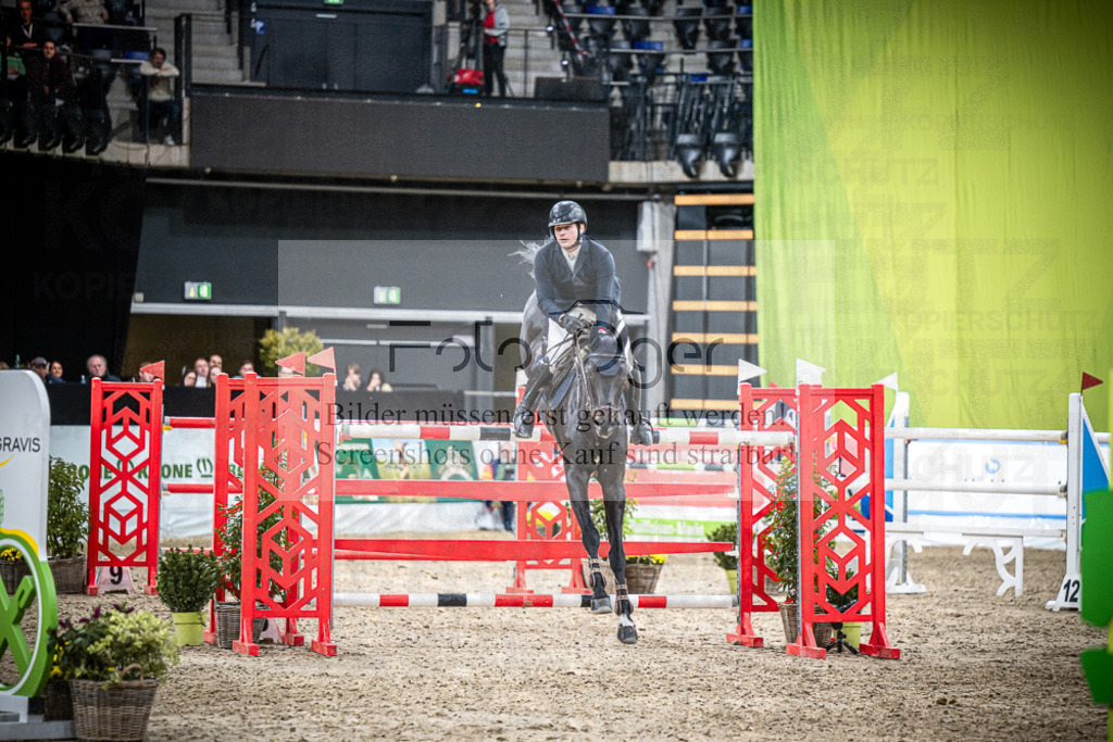 DOS_3191 | Entdecke hochwertige Reitturnierfotos von Foto Oger. Professionell, emotional und authentisch – jetzt Lieblingsmomente im Shop bestellen.Deutschlandweite Turnierfotografie. - Realisiert mit Pictrs.com