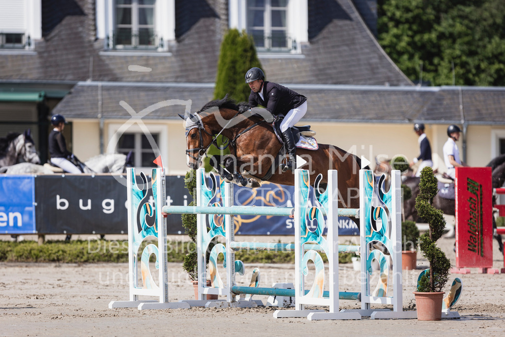 250531_MayDays_M2-Springen-510 | Deine schönsten Turniermomente als professionelle Fotos! Entdecke hochwertige Pferdesport-Fotografie im Online-Shop. Jetzt Fotos finden & bestellen!