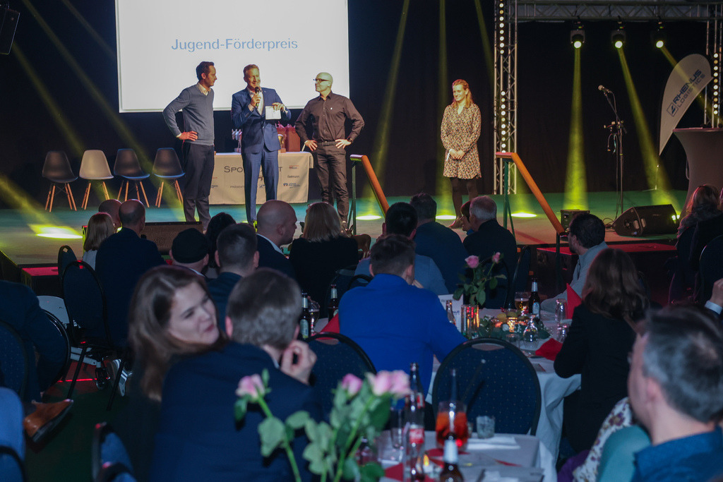 top-top.de250214-221 | Die 3. Weseler SportNacht, die große Sportgala mit Ehrungen der Weseler Sportler des Jahres 2024 findet am Freitag, den 14.02.2025 im Festzelt an der Rheinpromenade statt.Foto: Erwin Pottgiesser