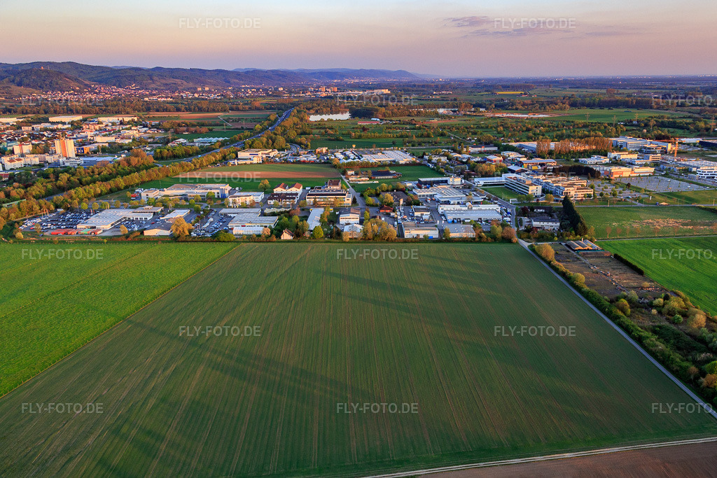 Luftbild: Industriegebiet Robert-Bosch-Straße von Norden in Bensheim im Bundesland Hessen in Deutschland. Foto: IMG_077898.jpg vom 23.04.2015 durch Werner Riehm/FLY-FOTO.de