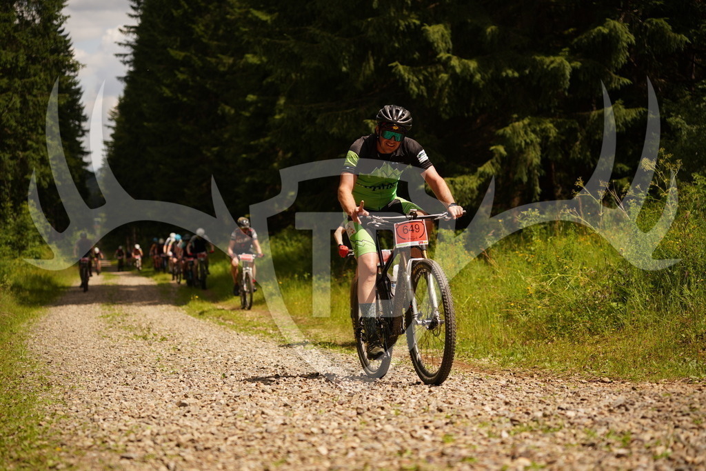 A9_05365 | Fotogalerie der Treibjagd im Dunkelwald - Dein MTB Etappenrennen im Erzgebirge - Realisiert mit Pictrs.com