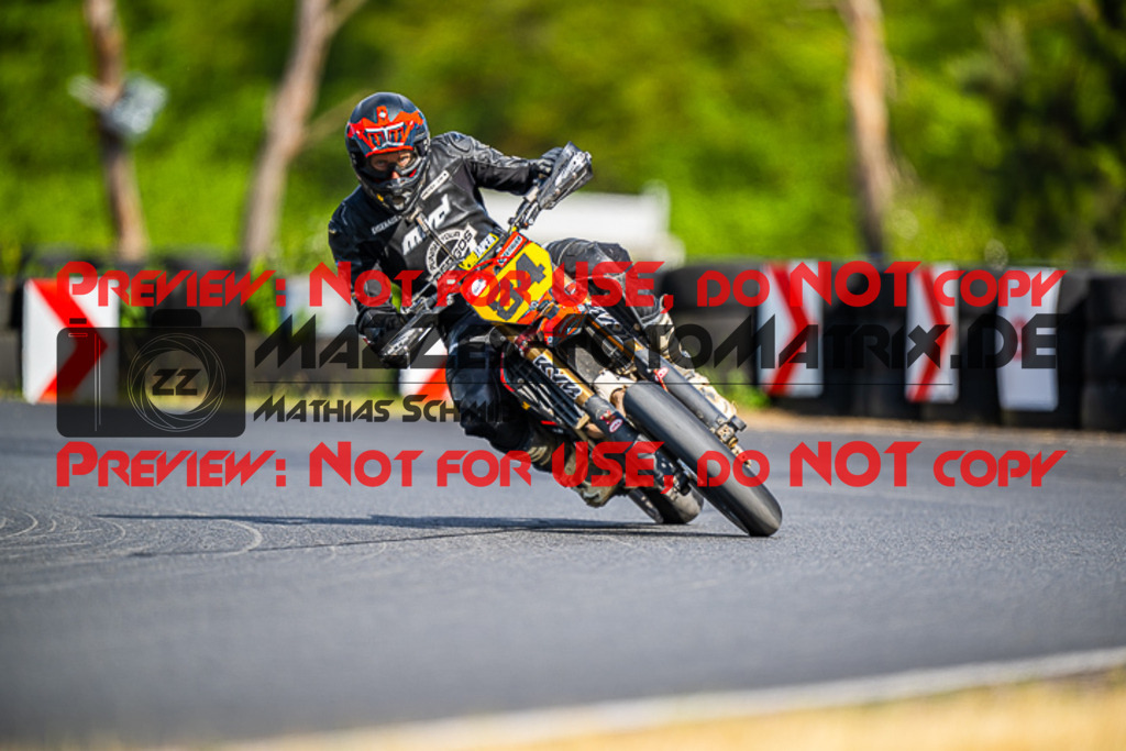 MaZZes_FotoMatrix_220528_3107 | Fotograf Mathias Schmid
Sportfotograf,
Eventfotograf,
Hochzeitsfotograf,
Portraitfotograf