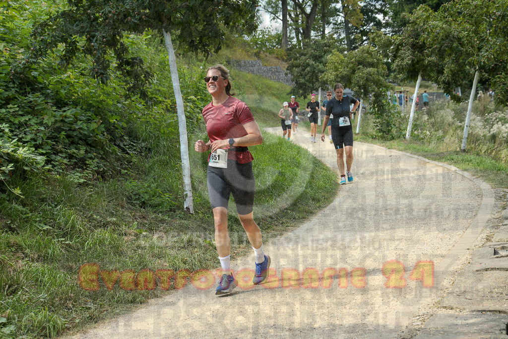 250824_1502_EX1_8355 | Sportfotografie im Rhein-Sieg Kreis, Köln, Bonn, NRW, Rheinland Pfalz, Hessen, etc. Unser Tätigkeitsfeld umfasst den Laufsport vom Volkslauf über den Marathon, Duathlon, Triathon bis zum Ultralauf wie Kölnpfad Ultra oder Schindertrail.