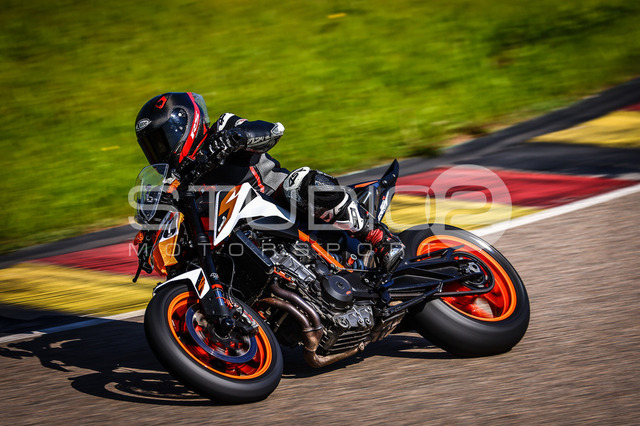 0890-240607_SR36796-002_890 | Deine Full-Service-Agentur für ✔️Videoproduktionen und ✔️Motorsportfotografie Jetzt Angebot anfragen!