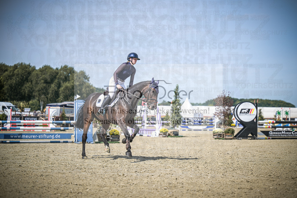 DOS_3493 | Entdecke hochwertige Reitturnierfotos von Foto Oger. Professionell, emotional und authentisch – jetzt Lieblingsmomente im Shop bestellen.Deutschlandweite Turnierfotografie. - Realisiert mit Pictrs.com