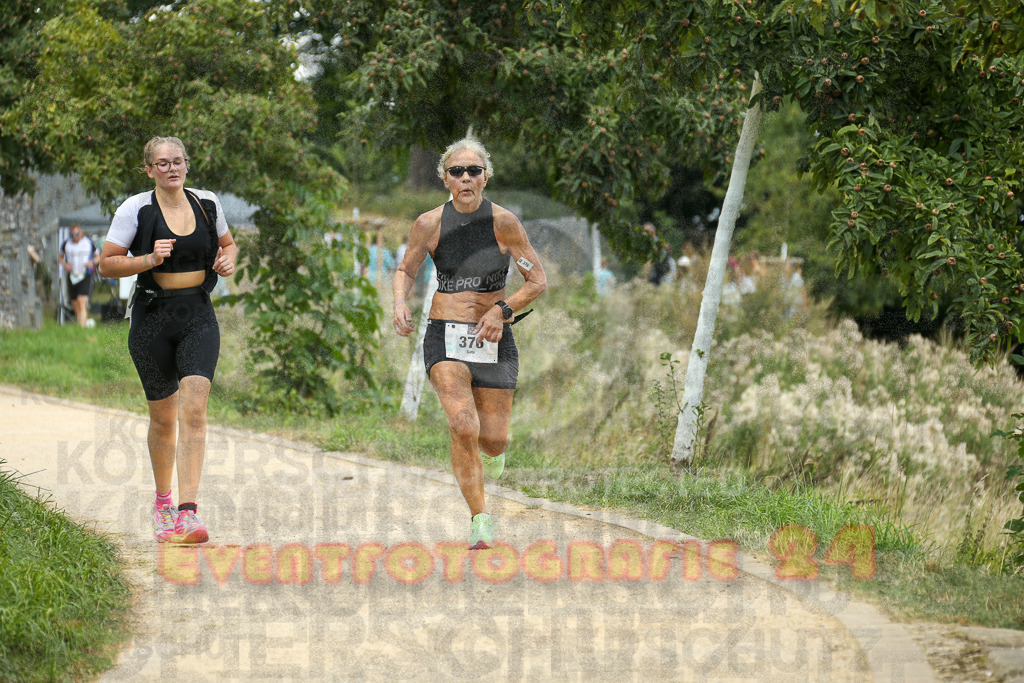 250824_1346_EX1_3648 | Sportfotografie im Rhein-Sieg Kreis, Köln, Bonn, NRW, Rheinland Pfalz, Hessen, etc. Unser Tätigkeitsfeld umfasst den Laufsport vom Volkslauf über den Marathon, Duathlon, Triathon bis zum Ultralauf wie Kölnpfad Ultra oder Schindertrail.