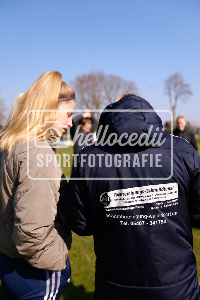 Fußball I Frauen I Saison 2025-2026 I Oberliga Niedersachsen I 17. Spieltag I TuS Lutten - BW Hollage-1 | realhellocedii - Realisiert mit Pictrs.com