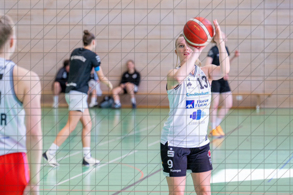 2. DBBL Nord 25/26 | Saisonvorbereitung des BBC Osnabrück | ENOCHS Emily (BBC Osnabrück ab Saison 25/26) //  Osnabrück / Deutschland / 26.06.25: 2. DBBL Nord 25/26 | Saisonvorbereitung des BBC Osnabrück //   CREDIT:www.bullenfotos.de, Martin König, Hörner Weg 40, D-49078 Osnabrück, +4917663732967 // Nutzung und Weitergabe nur zu den vereinbarten Zwecken. Presseanfragen an Ersteller. Alle Rechte beim Ersteller. Honorierung nach MFM. - Realisiert mit Pictrs.com