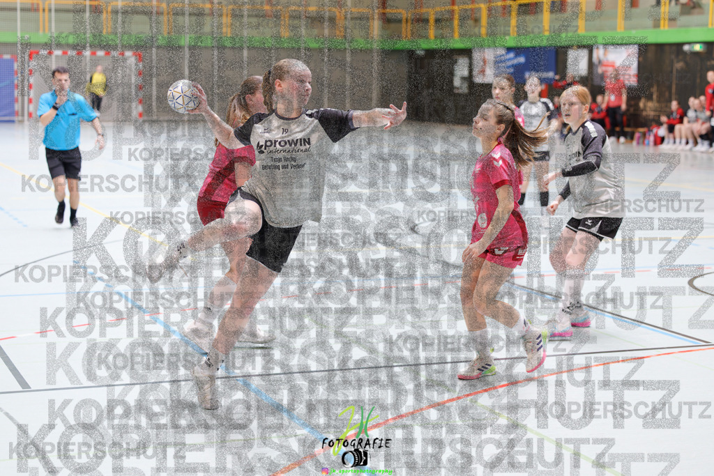 Hessenmeisterschaft wJC - Spiel um Platz 3; TuS Kriftel - SG Schenklengsfeld | Hessenmeisterschaft wJC - Spiel um Platz 3; TuS Kriftel - SG Schenklengsfeld am 22.03.2025 in Biedenkopf (Sporthalle Lahntalschule)Photo © 2025 - Jörg Heinrich - Realisiert mit Pictrs.com