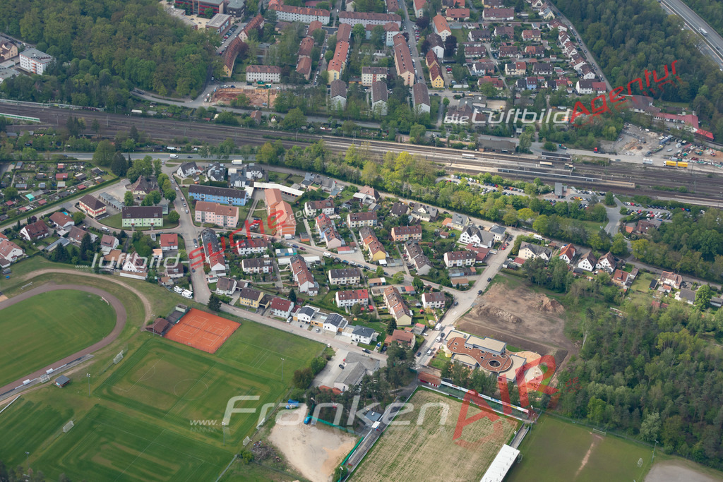 aktuelles Luftbild von  Feucht  - Luftaufnahme wurde 2019 von https://frankenair.de mittels Flugzeug (keine Drohne) erstellt.