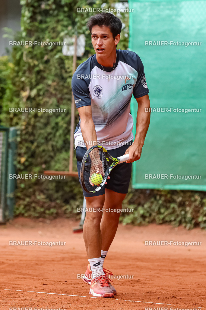 HTC Blau-Weiß Krefeld - LTTC Rot-Weiß Berlin  | Krefeld, Deutschland 21.07.2023, Carlos Sanchez Jover (HTC Blau-Weiß Krefeld) gegen Oriol Roca-Botalla (LTTC Rot-Weiss Berlin) ,

bei der 2. Tennis Bundesliga Nord Begegnung zwischen HTC Blau-Weiß Krefeld und LTTC Rot-Weiß Berlin am 21.07.2023 in Krefeld.

(Foto: BRAUER-Fotoagentur)
 

