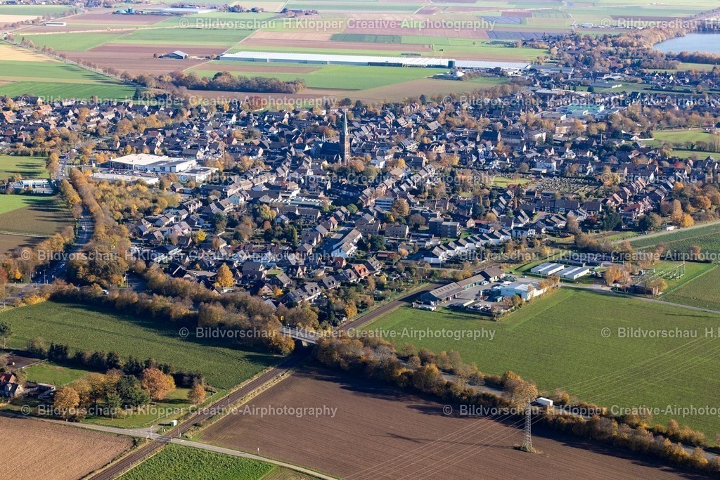 Luftbilder Kerken-7651 | Luftbildfotografie Ortsansicht der Straßen und Häuser der Wohngebiete in Aldekerk im Bundesland Nordrhein-Westfalen, Deutschland - Realisiert mit Pictrs.com