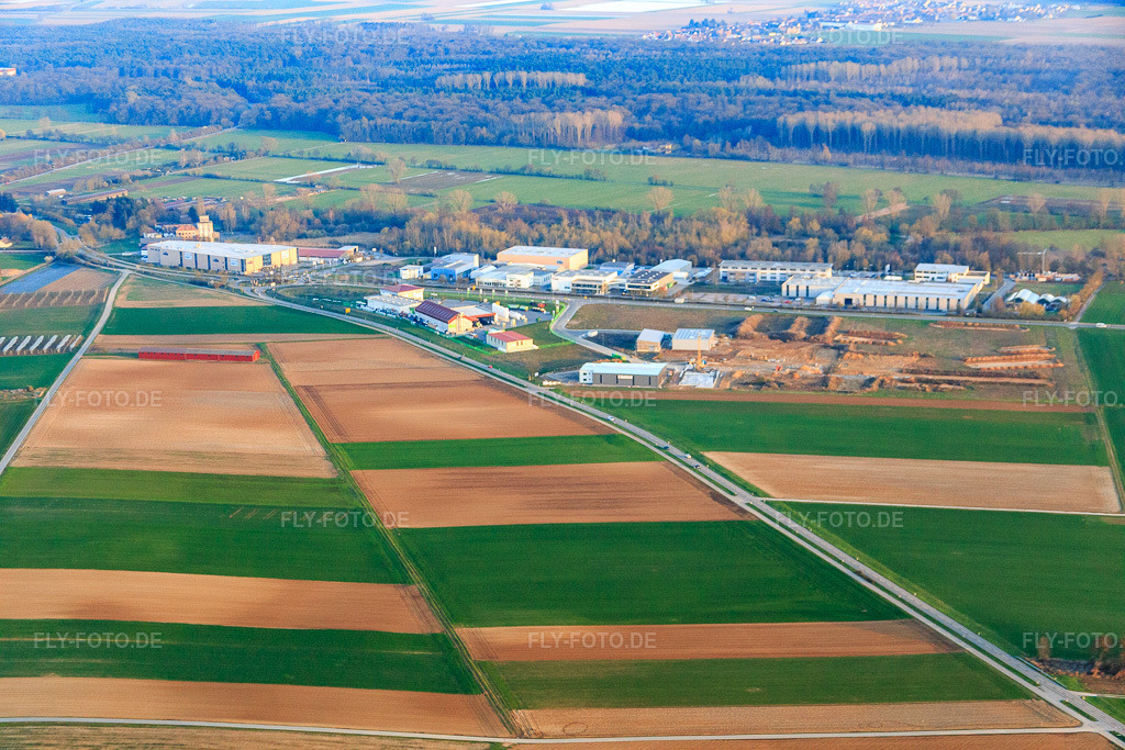 Luftbild: Erschliessung des Gewerbegebiet W Campus von Norden in Herxheim bei Landau im Bundesland Rheinland-Pfalz in Deutschland. Foto: IMG_086854.jpg vom 26.03.2016 durch Werner Riehm/FLY-FOTO.de