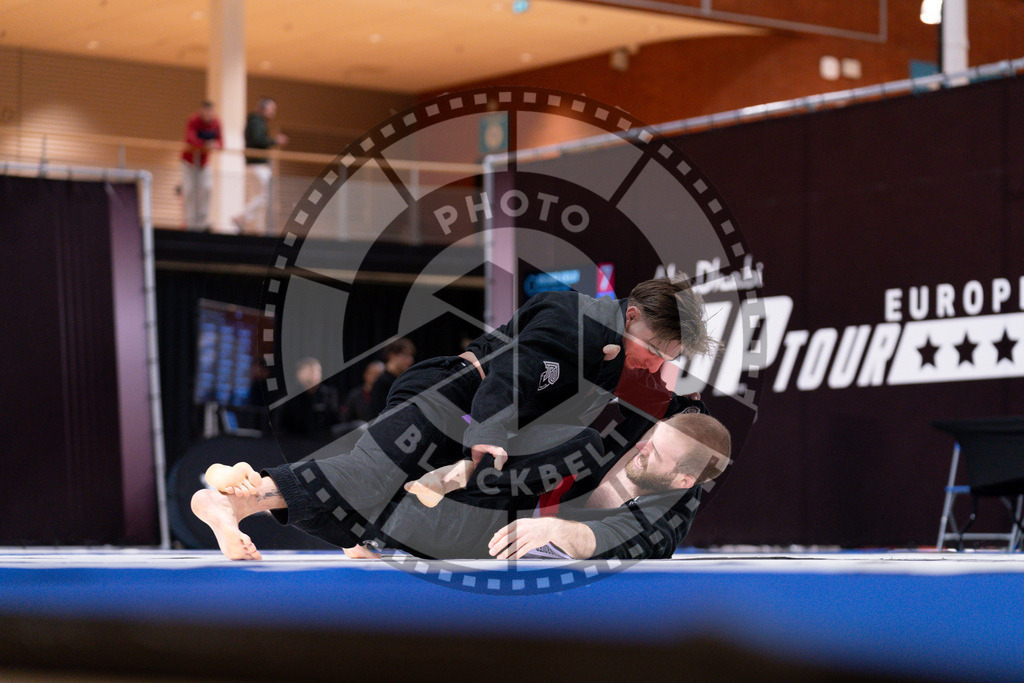 20241013PBB3051 | Athletes compete during the AJP Tour Europe Continental Jiu-Jitsu Amateurs & Masters Championship on October 13, 2024 in Almere near Amsterdam, Netherlands. © Chiara Dazi / photoblackbelt