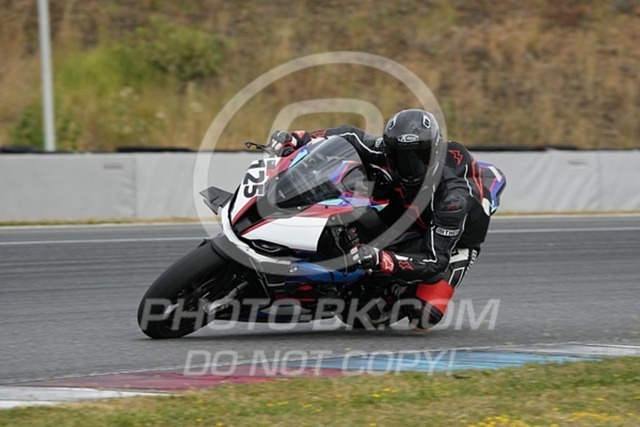 2024_08_02_PBK_12595 | Sportfotografie; SlowMotion; Video; Rennstrecke; Hafeneger; Speer; Racing; RSE; BMW; CBO; Trackday; Motorsportarena; Hockenheimring; Brno; Most; Barcelona; Valencia