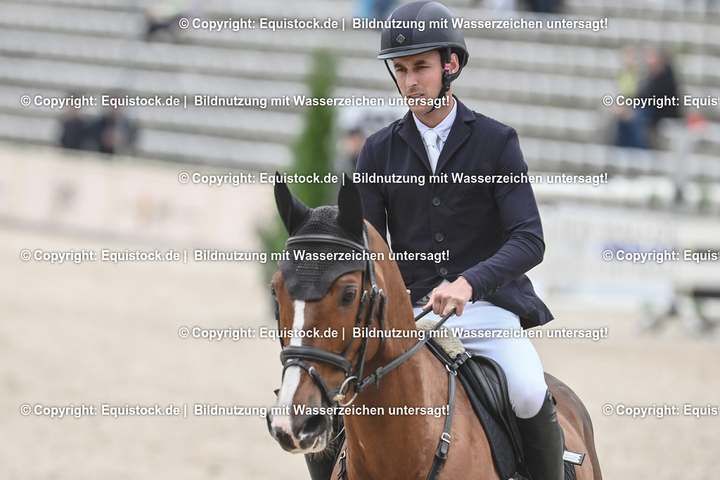 20230514_CCI4_Springen_0381 | equistock