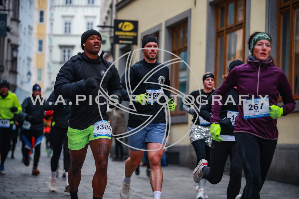 SILVESTERLAUF LINZ 25 | Linz, AUSTRIA, 31. Dezember 25, TRIRUN SILVESTERLAUF LINZ 25 , Image shows: 
Photo: WAPICS / BINDER Manuel