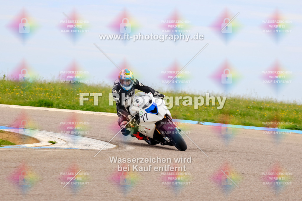 MotoTeam-2672 | Hier findet Ihr Bilder von Touristenfahrten auf der Nürburgring Nordschleife oder von anderen Veranstaltungen die ich besucht habe. Viel Spass beim Durch Schauen 