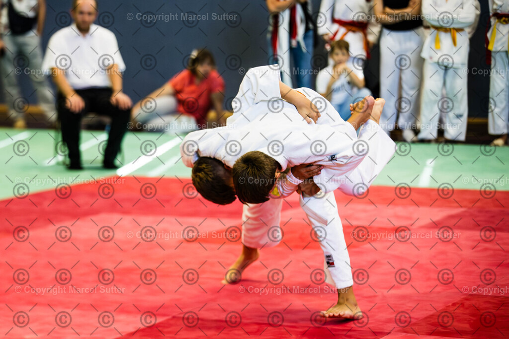 250920-130122-_G2A0378-MarcelSutter | Finde und bestelle deine Sport- und Eventfotos in höchster Qualität. Professionelle Aufnahmen von Wettkämpfen, Veranstaltungen und Outdoor-Events – schnell und einfach online bestellen. - Realisiert mit Pictrs.com