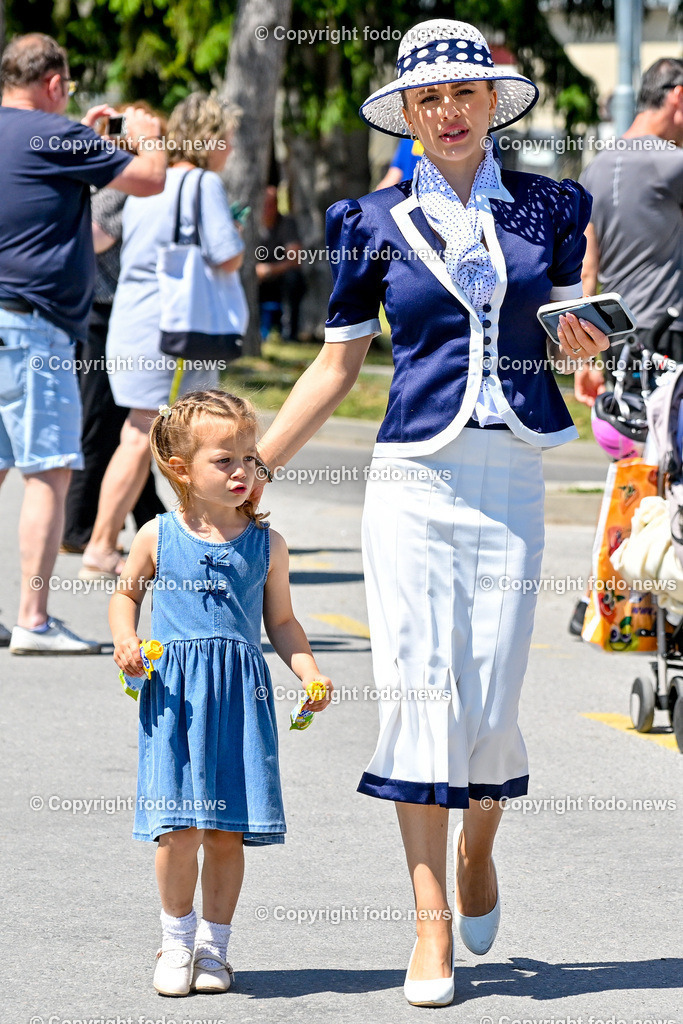 Slowakei_ Povazska Bystrica_ Veteran Tour Manin_ 14.06.2025-172 | 14.06.2025, Slowakei, SVK, Trenciansky kraj, Povazska Bystrica, im Bild Oldtimer Klub, Historische Fahrzeuge, Veteran Tour Manin, Auto, Alt, Besucher, Menschen, Feature, Symbolbild
