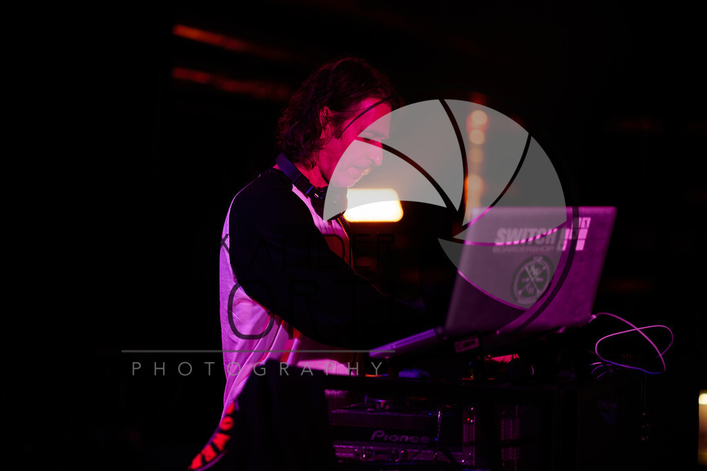 014_RC_OMEE_2025_08Sonstiges_DRH00198 | alexandershorti - Realisiert mit Pictrs.com