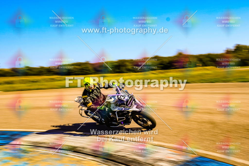 030-2561 | Hier findet Ihr Bilder von Touristenfahrten auf der Nürburgring Nordschleife oder von anderen Veranstaltungen die ich besucht habe. Viel Spass beim Durch Schauen 