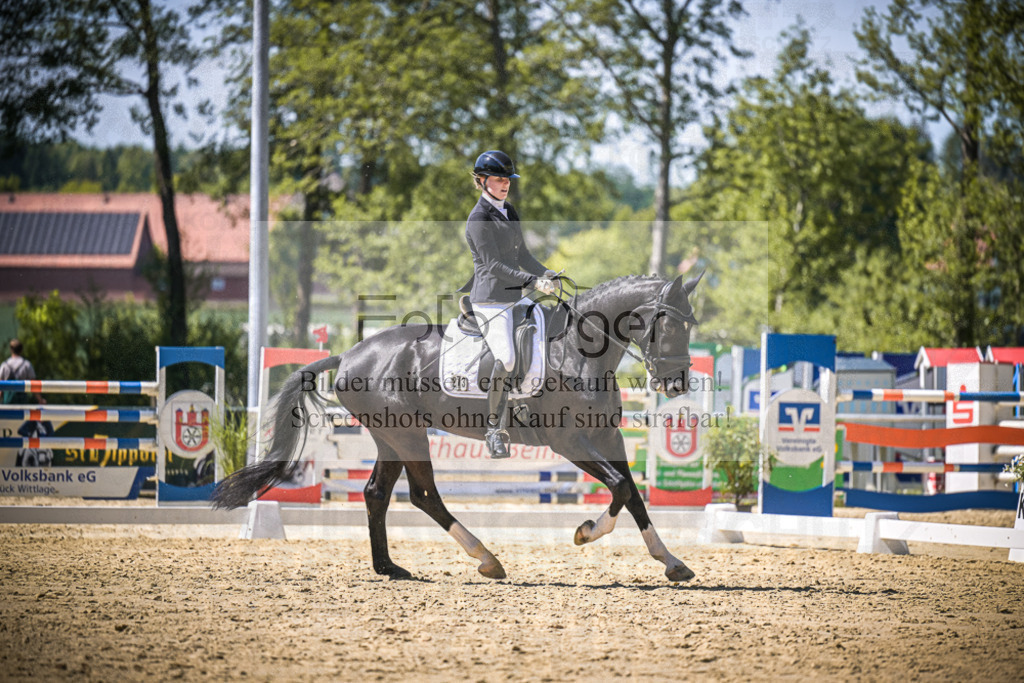 DOS_9380 | Entdecke hochwertige Reitturnierfotos von Foto Oger. Professionell, emotional und authentisch – jetzt Lieblingsmomente im Shop bestellen.Deutschlandweite Turnierfotografie. - Realisiert mit Pictrs.com