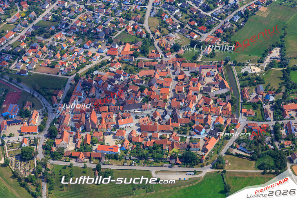 Luftbild von  Merkendorf - Luftaufnahme wurde 2015 von https://frankenair.de mittels Flugzeug (keine Drohne) erstellt - die Geschenkidee