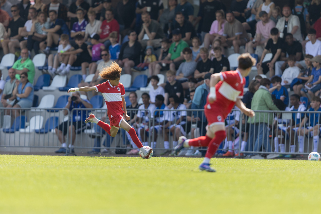 Fußball I Männer I 40. Pfingscup Hollage I 13011 | realhellocedii - Realisiert mit Pictrs.com
