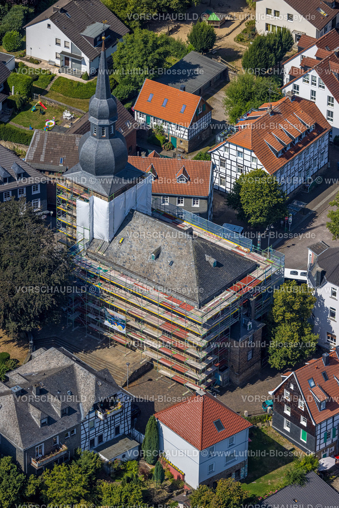 Sprockhoevel220808183 | Luftbild, Sanierung der evang. Zwiebelturmkirche, Niedersprockhövel, Sprockhövel, Ruhrgebiet, Nordrhein-Westfalen, Deutschland