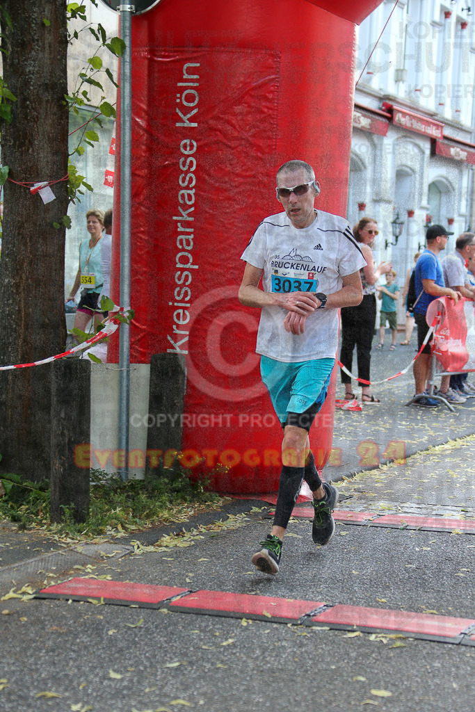 220625_1645_EX1_4964 | Sportfotografie im Rhein-Sieg Kreis, Köln, Bonn, NRW, Rheinland Pfalz, Hessen, etc. Unser Tätigkeitsfeld umfasst den Laufsport vom Volkslauf über den Marathon, Duathlon, Triathon bis zum Ultralauf wie Kölnpfad Ultra oder Schindertrail.