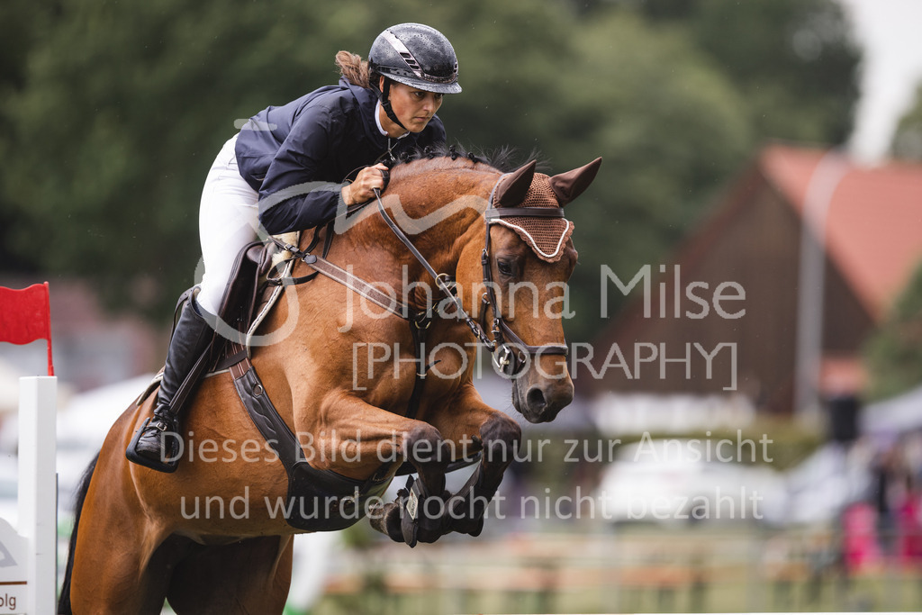 230715_LC_Stil-M-604 | Deine schönsten Turniermomente als professionelle Fotos! Entdecke hochwertige Pferdesport-Fotografie im Online-Shop. Jetzt Fotos finden & bestellen!