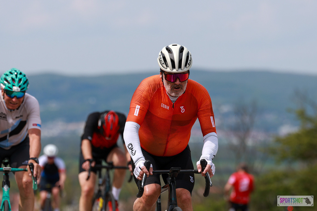 1006_AR6_0959 | Neusiedlersee Radmarathon 2026@sportshot_your_pictrs #yourpictures#roadtowm2029 #nrm #neusiedlerseeradmarathon #neusiedlersee #neusiedlerseetourismus #burgenland #mörbisch #nrm26 #burgenlandtourismus #voglundco #poweredbyburgenlandtourismus #radsport #rad #marathon #ucigranfondo #visitburgenland #ucigranfondoworldseries