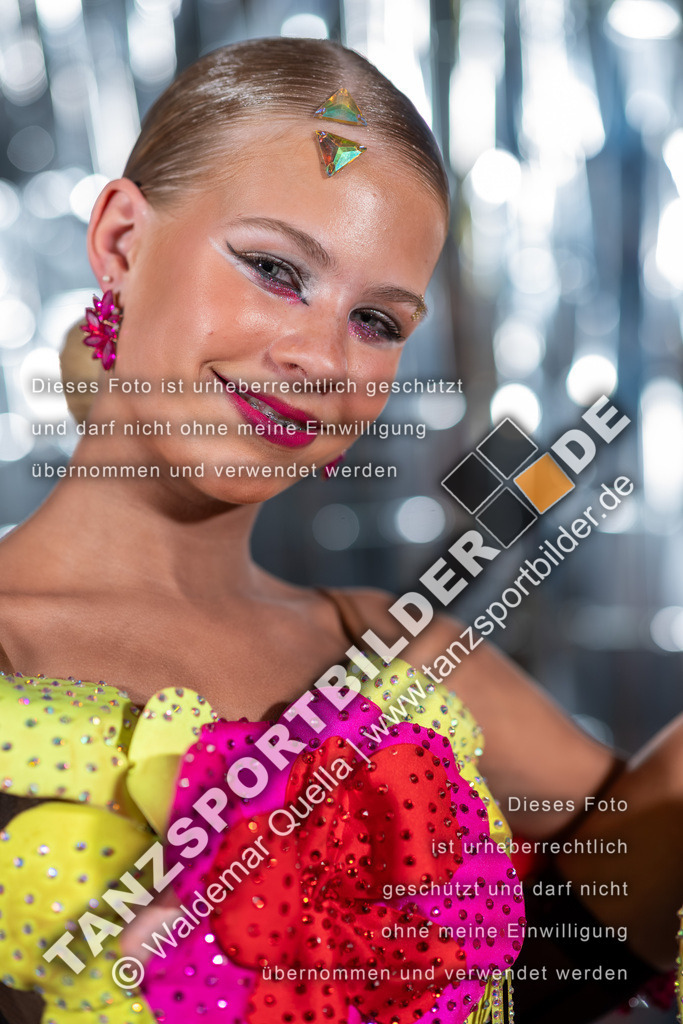 20260322-13735 | Hier finden Sie Tanz Bilder vom Latein und Standard Formationen tanzen. Sportbilder vom Tanzsport. Schöne Fotos und von Weltmeisterschaft, Europameisterschaft, Bundesliga, Regionalliga, Oberliga und Landesliga sowie von GOC Stuttgart, DanceComp, WM Bremen